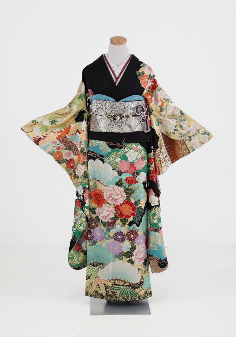 黒色の下地花模様の振袖 | F-020