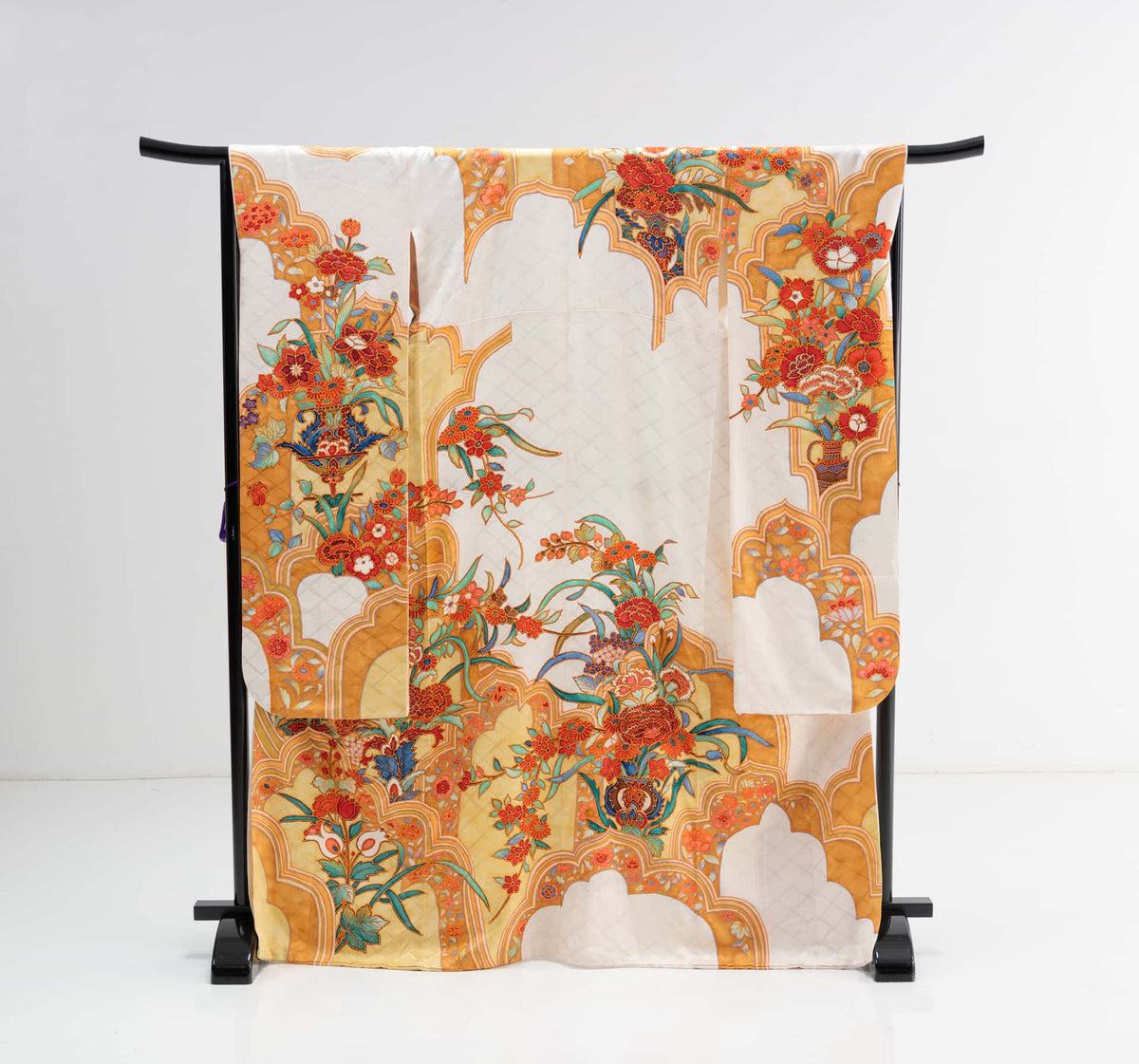 アールデコに洋花躍る振袖 | F-006