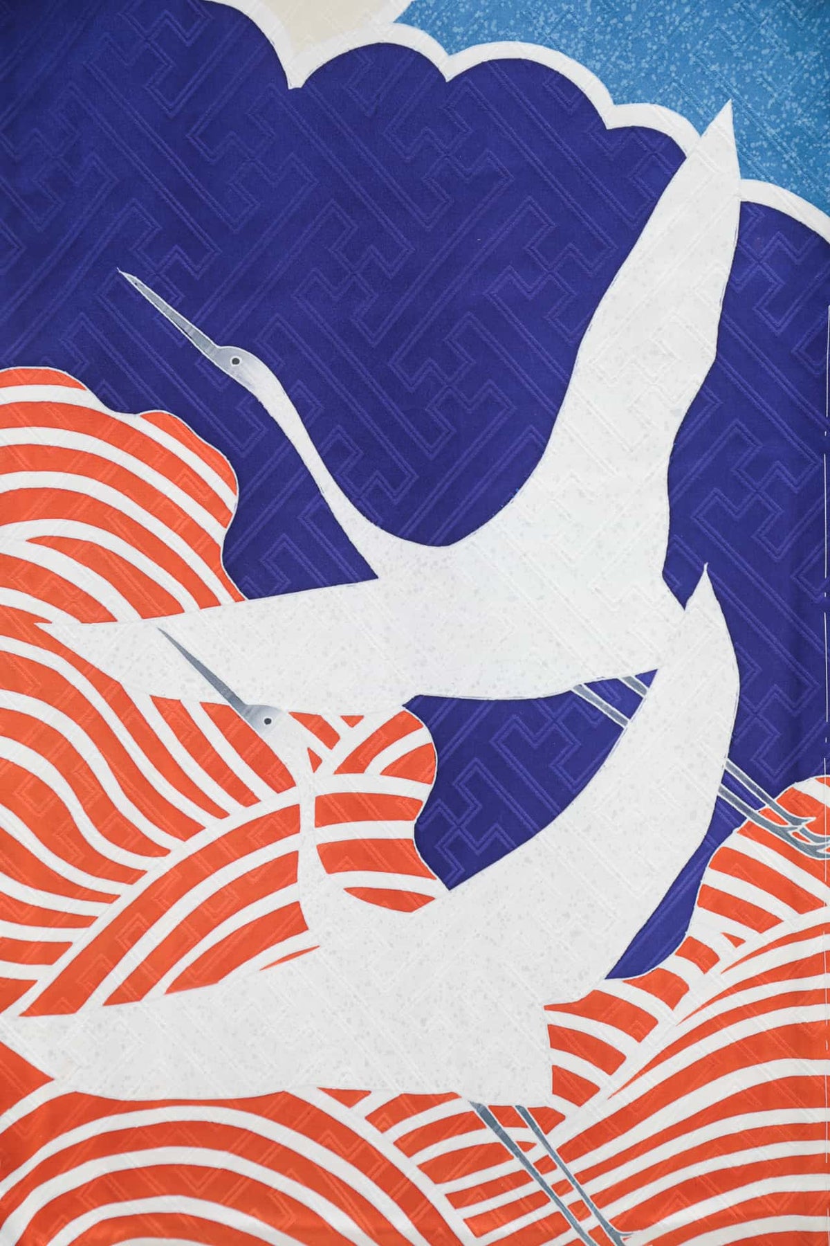 抽象雲取と波間に鶴の舞う振袖 | F-008